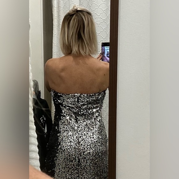 🌟🪩New Years Or Holiday Dress🌟 Super FUN Off Strapless Dress, Size Small - Picture 8 of 9